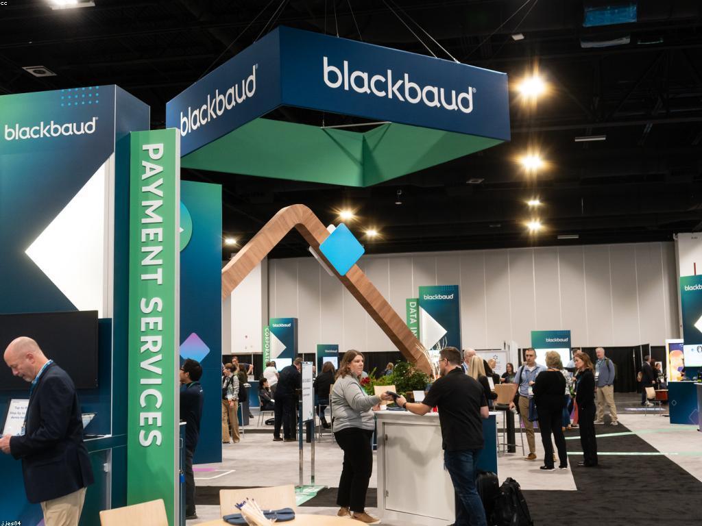 យុទ្ធសាស្ត្រស្លុត៖ ការប្រាស្រ័យទាក់ទងយ៉ាងច្នៃប្រឌិត