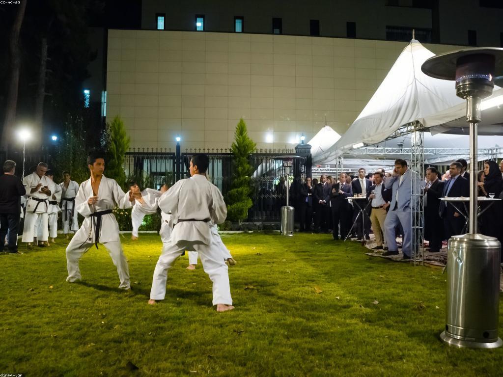 អត្ថប្រយោជន៍នៃយុទ្ធសាស្ត្របាការ៉ាត់