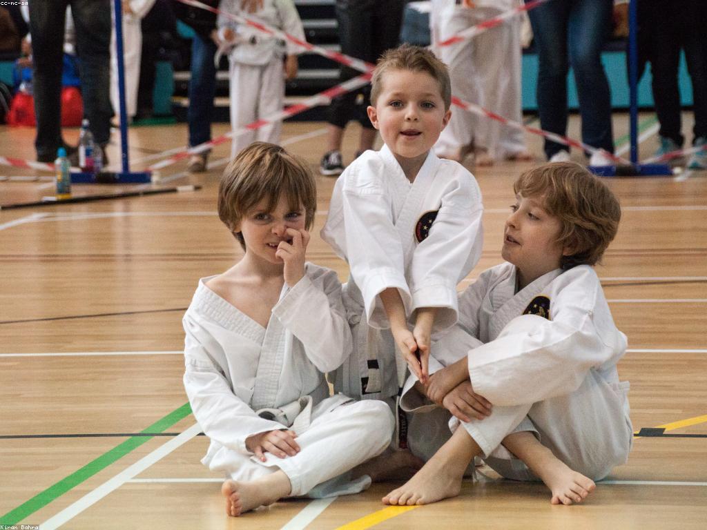 ការប្រកួតបាការ៉ាត់: សិល្បៈនិងវិធីសាស្ត្រនៃការប្រកួត